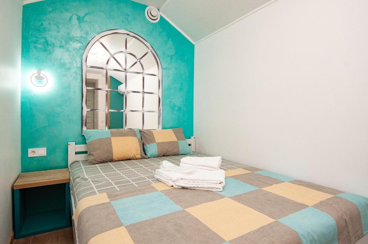 Suites On Chaikovskogo Одеса Екстериор снимка