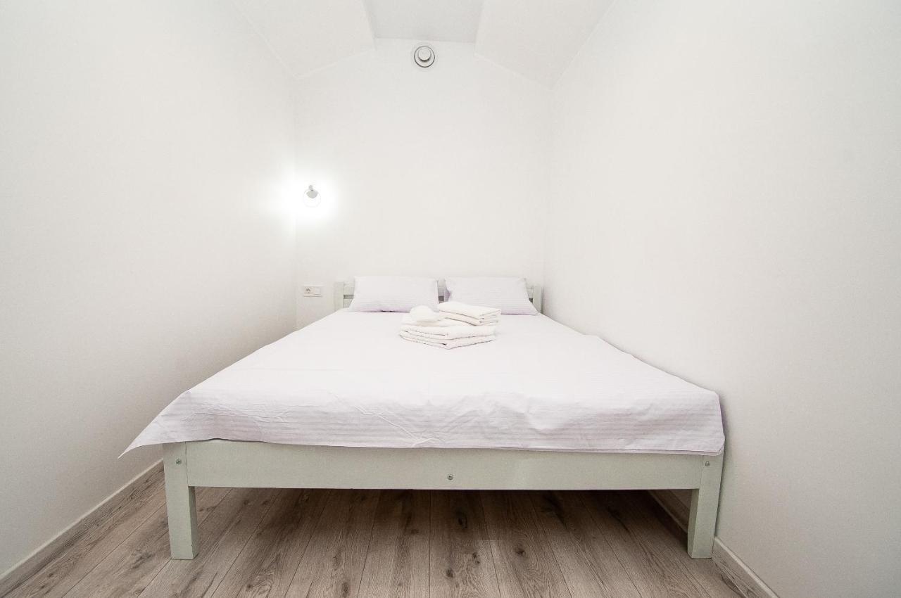 Suites On Chaikovskogo Одеса Екстериор снимка