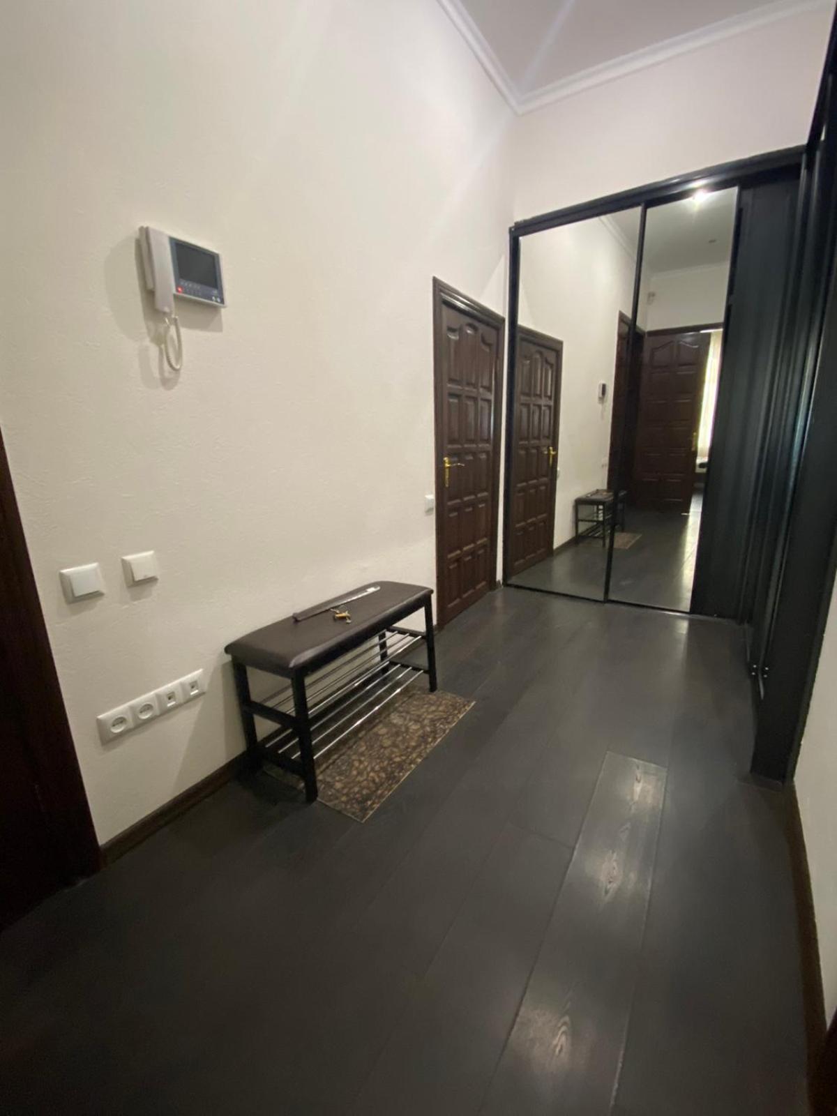 Suites On Chaikovskogo Одеса Екстериор снимка